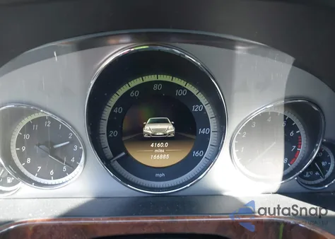 2012 Mercedes-Benz E 350 z USA, uszkodzony, nr VIN WDDHF5KB8CA606180